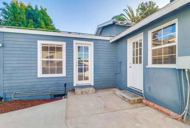 Image 43 of 75 For 5044 Guava Avenue