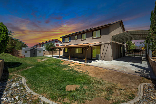 42333 Highland Court, Lancaster CA: https://media.crmls.org/mediaz/dc6acdcc-345e-4fa4-bf41-445815b95d8a.jpg