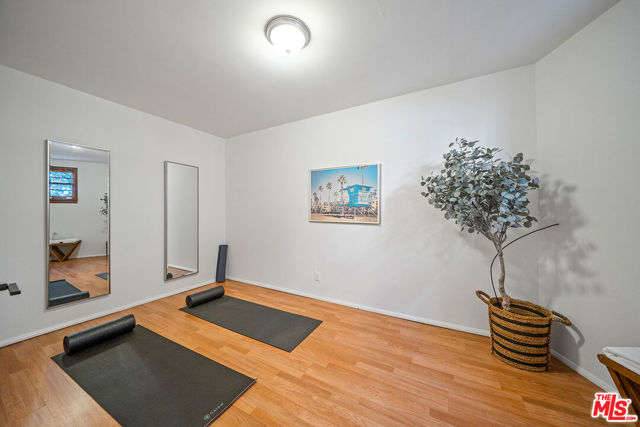 7145 Trask Avenue, Playa del Rey CA: https://media.crmls.org/mediaz/dc6ae5d2-cf9f-440d-acb5-ad9d2e533239.jpg