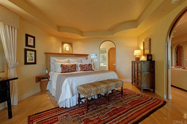 Detail Gallery Image 17 of 25 For 741 Rosecrans, San Diego,  CA 92106 - 3 Beds | 3/1 Baths