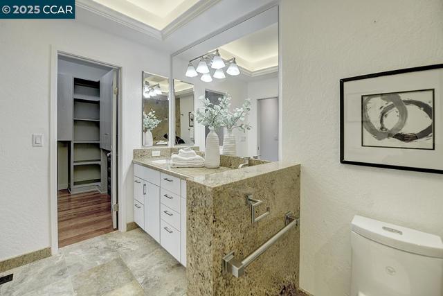 3244 Terra Granada Dr, Walnut Creek CA: https://media.crmls.org/mediaz/dc6b49e8-215a-444c-9f40-b8b622854c48.jpg