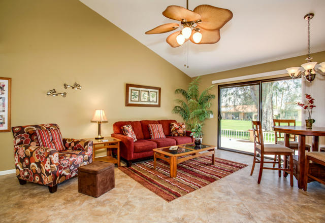40553 Pebble Beach Circle, Palm Desert CA: https://media.crmls.org/mediaz/dc6bce33-aea4-4cf1-8226-36d11c9a5889.jpg