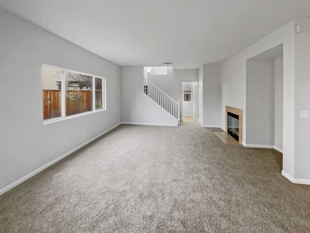 4455 Meadow Valley Cir, Fairfield CA: https://media.crmls.org/mediaz/dc6cdbb5-574a-491d-a3fc-d7c4915603de.jpg