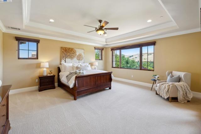 6340 Inspiration Ter, Pleasanton CA: https://media.crmls.org/mediaz/dc6cf33b-29e2-497b-81c4-cab133522eaa.jpg