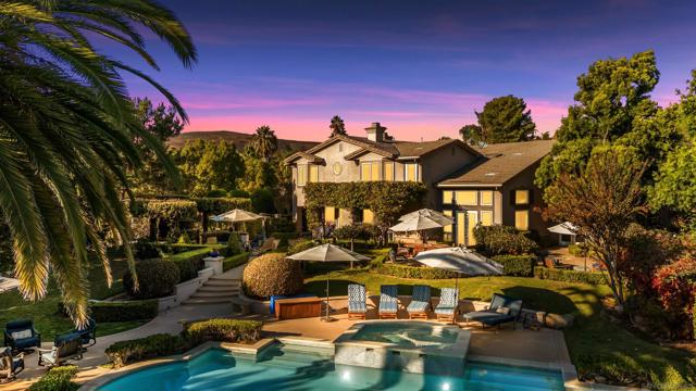 301 Cantle Lane, Encinitas CA: https://media.crmls.org/mediaz/dc6d0692-1e91-4f96-9ddc-5a7d17e25305.jpg