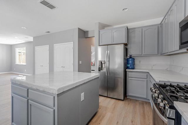 5323 Gold Creek Circle, Discovery Bay CA: https://media.crmls.org/mediaz/dc6da695-4beb-45e2-853c-1dc69708a3d0.jpg