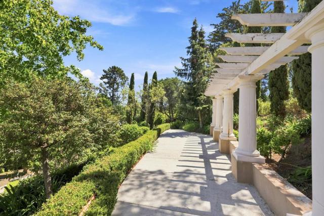 150 New Place Road, Hillsborough CA: https://media.crmls.org/mediaz/dc6e0cd4-7a87-4ffc-a0cc-66cfd81b4323.jpg