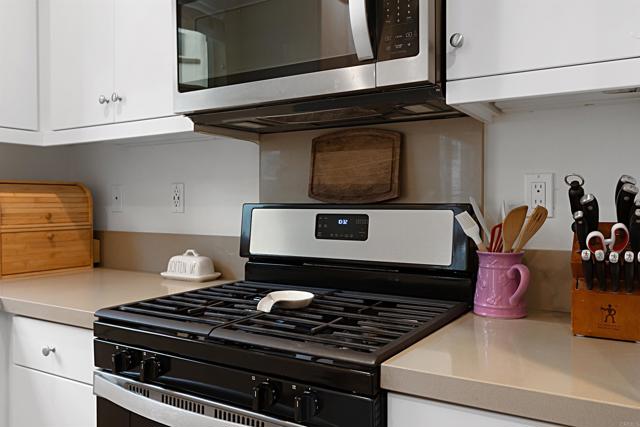 Detail Gallery Image 16 of 42 For 4214 Mission Ranch Way, Oceanside,  CA 92057 - 2 Beds | 2/1 Baths