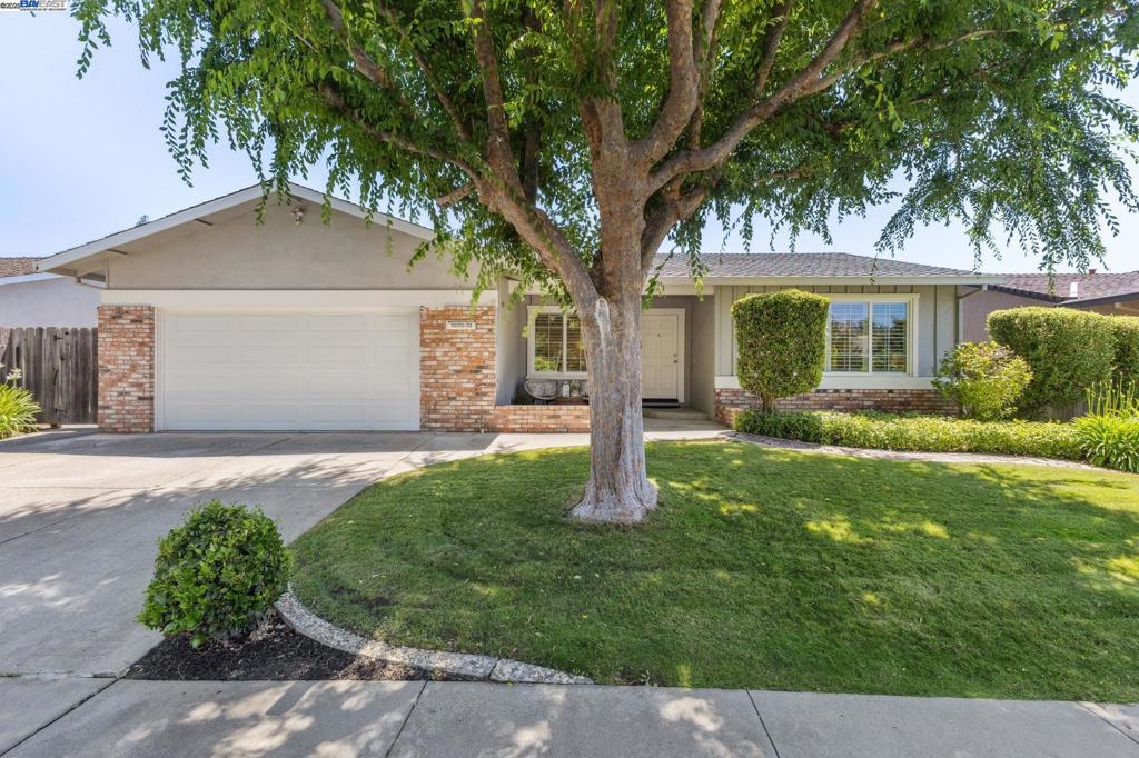 573 Junipero St