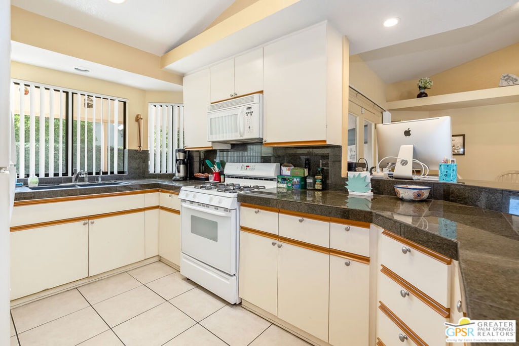 MLS #25617957PS image #8