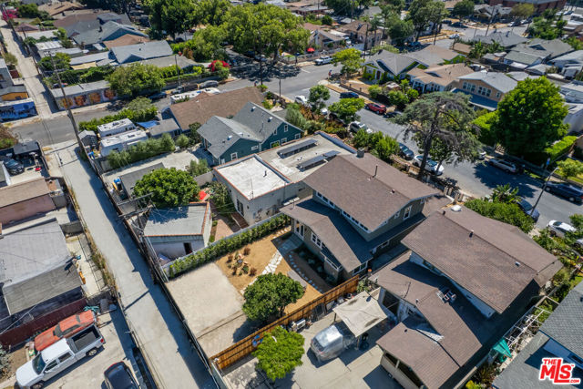 3816 S Harvard Boulevard, Los Angeles CA: https://media.crmls.org/mediaz/dc714ffb-cb8a-4b30-b4b7-9d2afbb38732.jpg