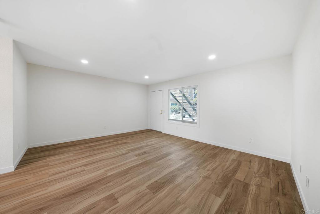 3825 Van Dyke Ave #3 - photo 6