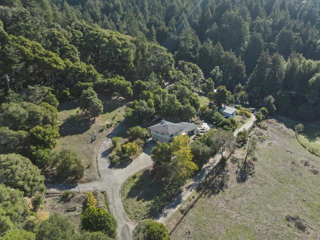 4760 Soquel Creek Road, Soquel CA: https://media.crmls.org/mediaz/dc71d87e-1754-43ca-a499-eb56872789de.jpg