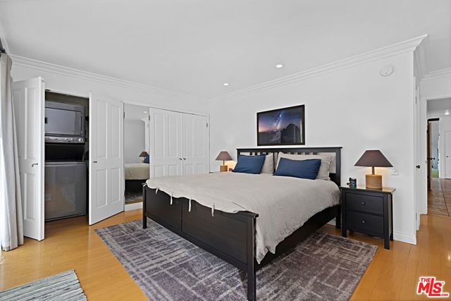 20 1/2 NORTHSTAR Street, Marina del Rey CA: https://media.crmls.org/mediaz/dc71de6f-34fd-43c5-b37d-d13eadab58b0.jpg