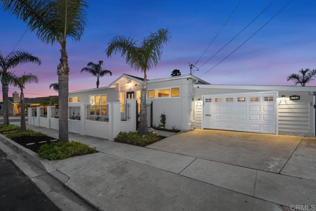 4704 Jumano Avenue, San Diego CA: https://media.crmls.org/mediaz/dc737e01-d559-4507-a0c4-ed8eaf5c3ba7.jpg