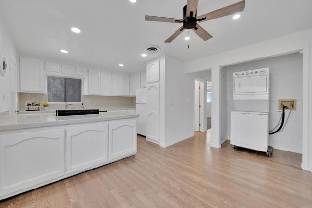 Detail Gallery Image 10 of 60 For 9015 9017 Campo Rd, Spring Valley,  CA 91977 - 6 Beds | 4 Baths