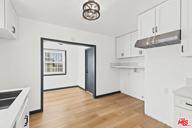 9829 S 7th Avenue, Inglewood CA: https://media.crmls.org/mediaz/dc7501de-8441-44c1-ac5c-db8158f97431.jpg