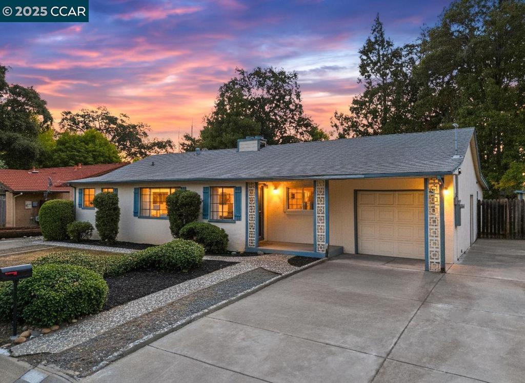 1420 Pear Dr