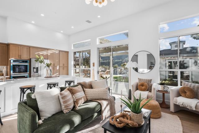 Detail Gallery Image 16 of 34 For 866 Windridge Cir, San Marcos,  CA 92078 - 4 Beds | 2 Baths