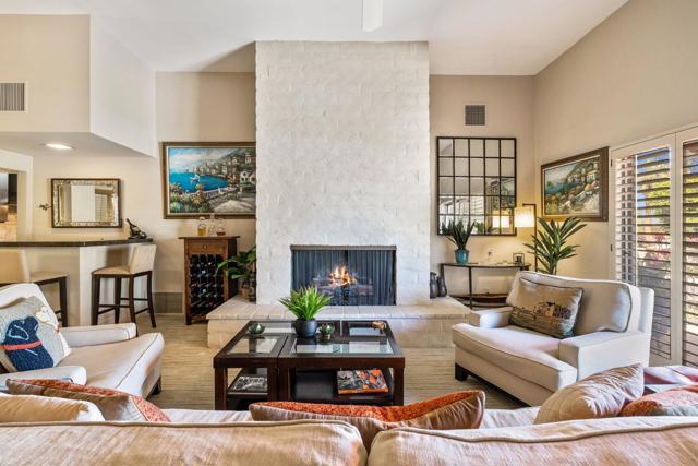 74903 Chateau Circle, Indian Wells CA: https://media.crmls.org/mediaz/dc771cd7-1c61-4e6f-b1d5-6a7ddade37d7.jpg