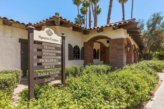 265 Calle Del Verano, Palm Desert CA: https://media.crmls.org/mediaz/dc77454a-839f-4bb8-aff5-8e9c23ee37be.jpg