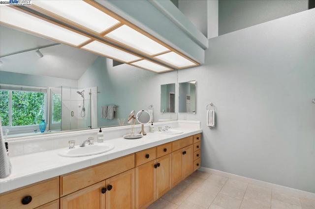3761 SMALLWOOD COURT, Pleasanton CA: https://media.crmls.org/mediaz/dc775a64-cad4-46b9-8ecb-d95c60141958.jpg