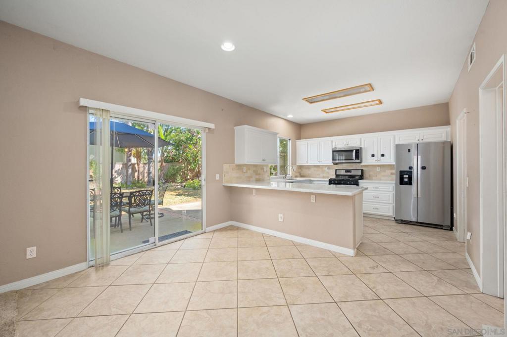 1020 Cima Dr - photo 10