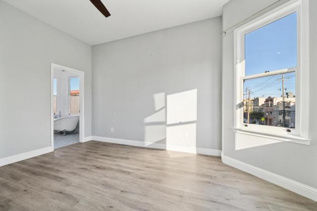 30003006 26th Street, San Francisco CA: https://media.crmls.org/mediaz/dc783c71-8308-4ae6-ab5b-1a57c863bbb1.jpg