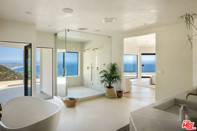 4310 Encinal Canyon Road, Malibu CA: https://media.crmls.org/mediaz/dc784b62-b6ce-4c22-a742-3e8fbdf720eb.jpg