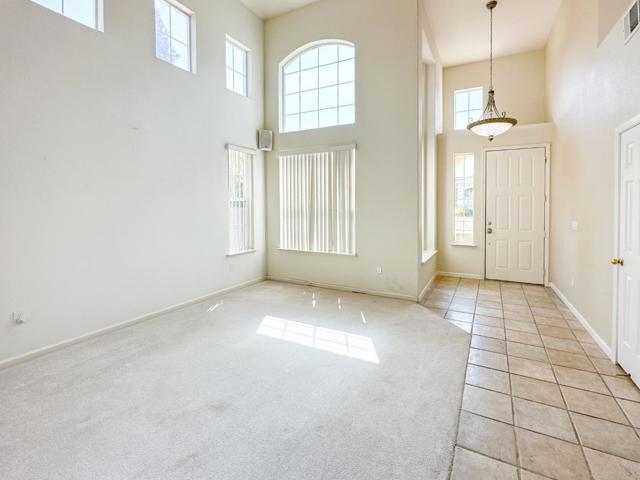 4305 Calsite Court, Antioch CA: https://media.crmls.org/mediaz/dc796f55-8684-429a-81a3-00c30340423b.jpg
