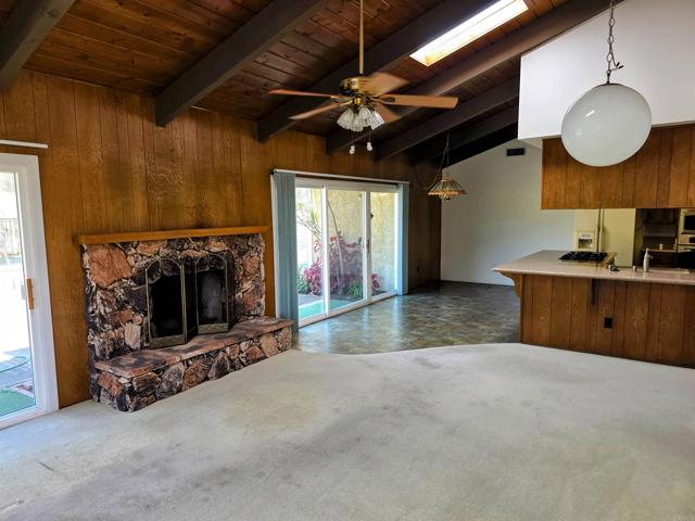 Detail Gallery Image 3 of 15 For 497 Vista Del Escuela, El Cajon,  CA 92019 - 3 Beds | 2 Baths