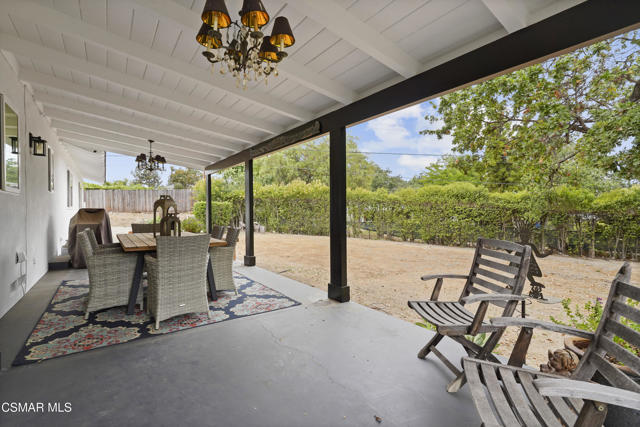 1658 La Granada Drive, Thousand Oaks CA: https://media.crmls.org/mediaz/dc79eb43-f52d-4806-850f-de085c70a7c4.jpg