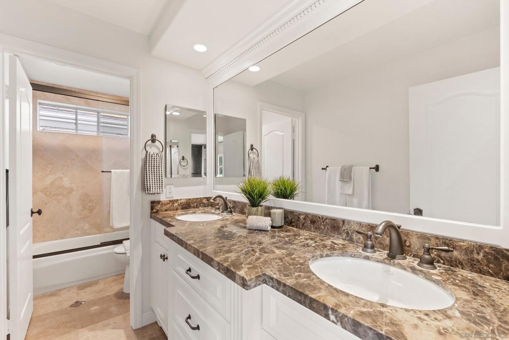 4727 Plummer Ct - photo 12