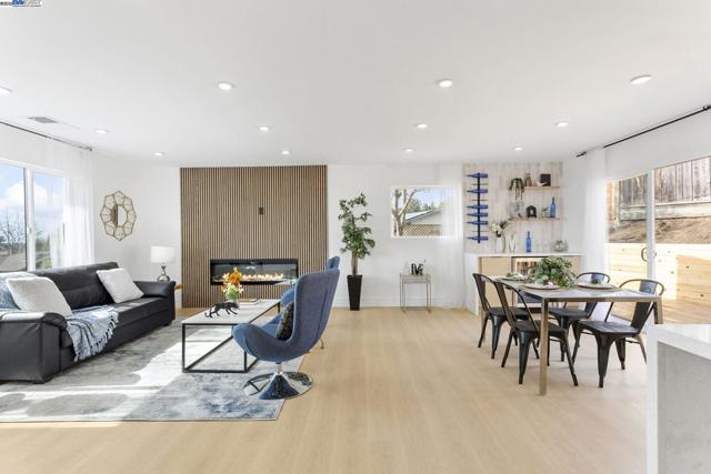 365 Monaco Ave, Union City CA: https://media.crmls.org/mediaz/dc7b241f-099c-4b25-9b80-d7baf6aa0d9b.jpg