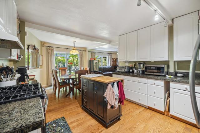 600 Cook Way, Ben Lomond CA: https://media.crmls.org/mediaz/dc7caff0-c06d-49fa-b5b1-5eee36e4b85f.jpg