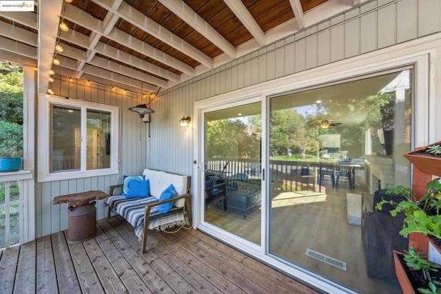 1893 Shirley Dr, Benicia CA: https://media.crmls.org/mediaz/dc7e1cc1-18dd-432a-a177-185df3591198.jpg