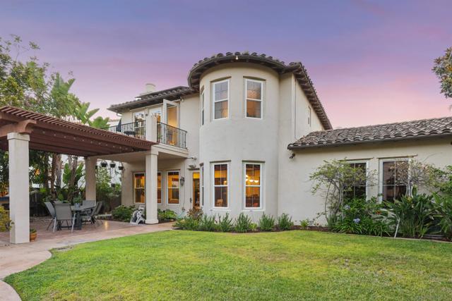 7424 La Mantanza, San Diego CA: https://media.crmls.org/mediaz/dc7f1991-d9ea-47bf-a59f-b2ef7943c4df.jpg