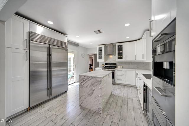 3041 Alabama Street, La Crescenta CA: https://media.crmls.org/mediaz/dc7f88e0-9cb1-4ad5-8bb9-5940253c284e.jpg