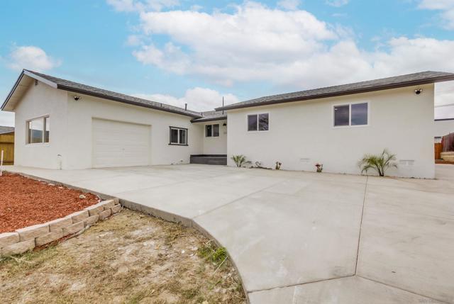 824 PARAISO AVE, Spring Valley CA: https://media.crmls.org/mediaz/dc7fa198-c8da-4bf8-92bf-928ce64cf74c.jpg