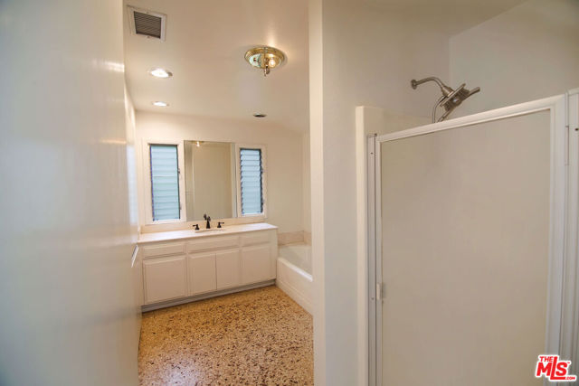 31523 Aguacate Road, San Juan Capistrano CA: https://media.crmls.org/mediaz/dc8188d6-1f1f-4f6e-a9d3-233cfd78a82e.jpg