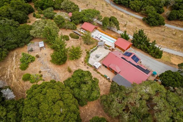 8697 Dyer Road, Salinas CA: https://media.crmls.org/mediaz/dc82629e-3c44-44be-8541-4b4b1eba01cc.jpg