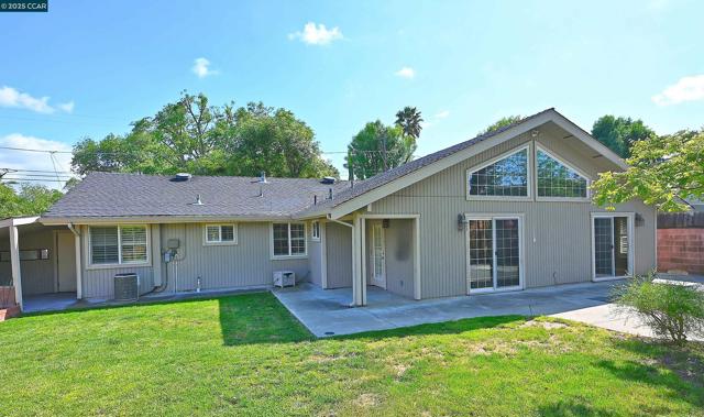 65 Dawn Dr, Pleasant Hill CA: https://media.crmls.org/mediaz/dc82a123-9b58-499f-ac1d-5d31c8bee2d6.jpg
