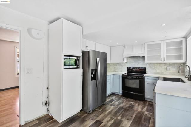 41 Corte Dorado Ct., Benicia CA: https://media.crmls.org/mediaz/dc82a9b5-b7ed-4fdc-b2a6-622f4d4a92e7.jpg