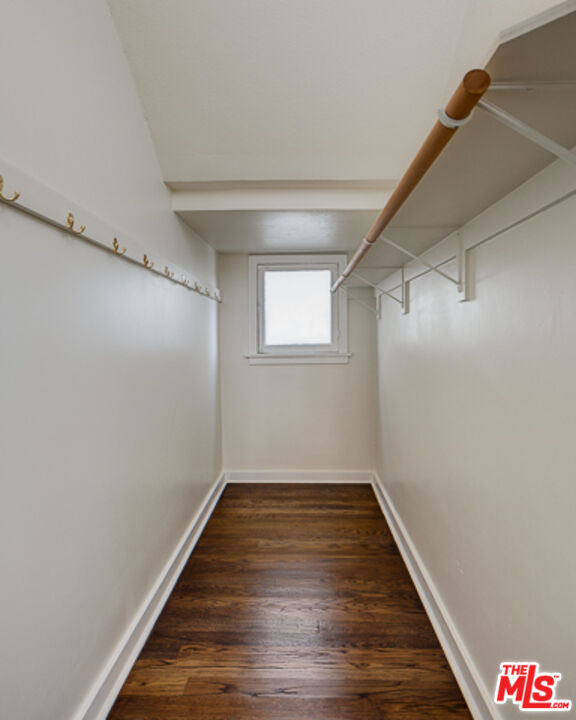 848 S Curson Avenue, Los Angeles CA: https://media.crmls.org/mediaz/dc83ba4a-dcb2-4073-a4aa-7501d2228d08.jpg
