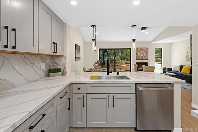 Detail Gallery Image 12 of 38 For 9899 Scripps Westview Way #243,  San Diego,  CA 92131 - 2 Beds | 1 Baths