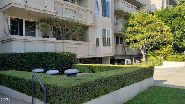 Detail Gallery Image 51 of 54 For 575 S Barrington Ave #404,  Los Angeles,  CA 90049 - 2 Beds | 2/1 Baths