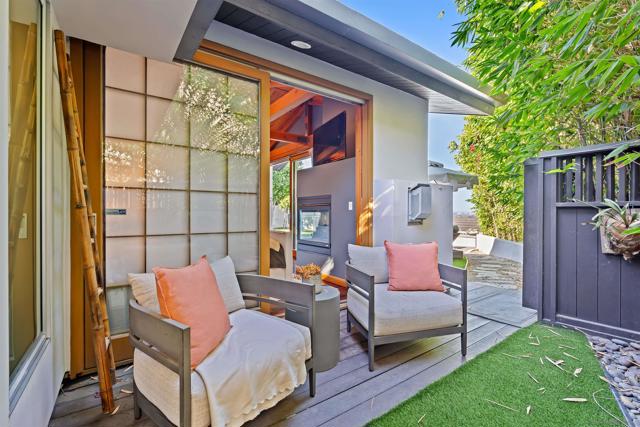 5259 Pacifica Dr, San Diego CA: https://media.crmls.org/mediaz/dc84c22f-2959-4b4a-8a8c-97ddbfc79801.jpg