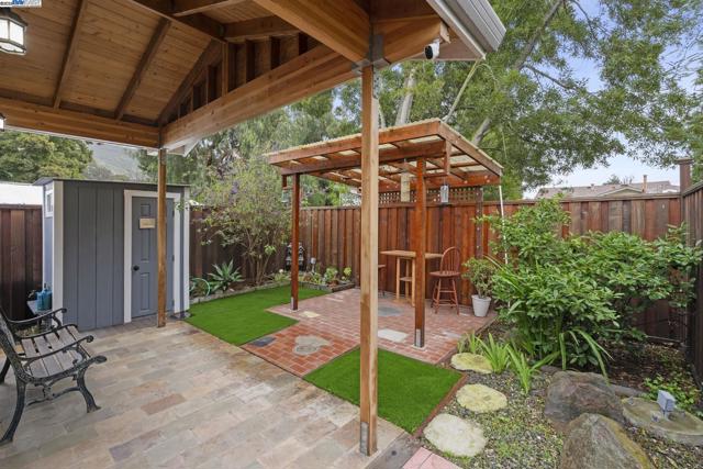 Image 35 of 45 For 3932 Gardenia Pl