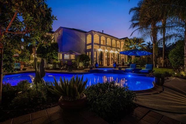 290 Bonnie Lane, Hollister CA: https://media.crmls.org/mediaz/dc858c48-a63a-487b-bfc5-3322db81a0ac.jpg