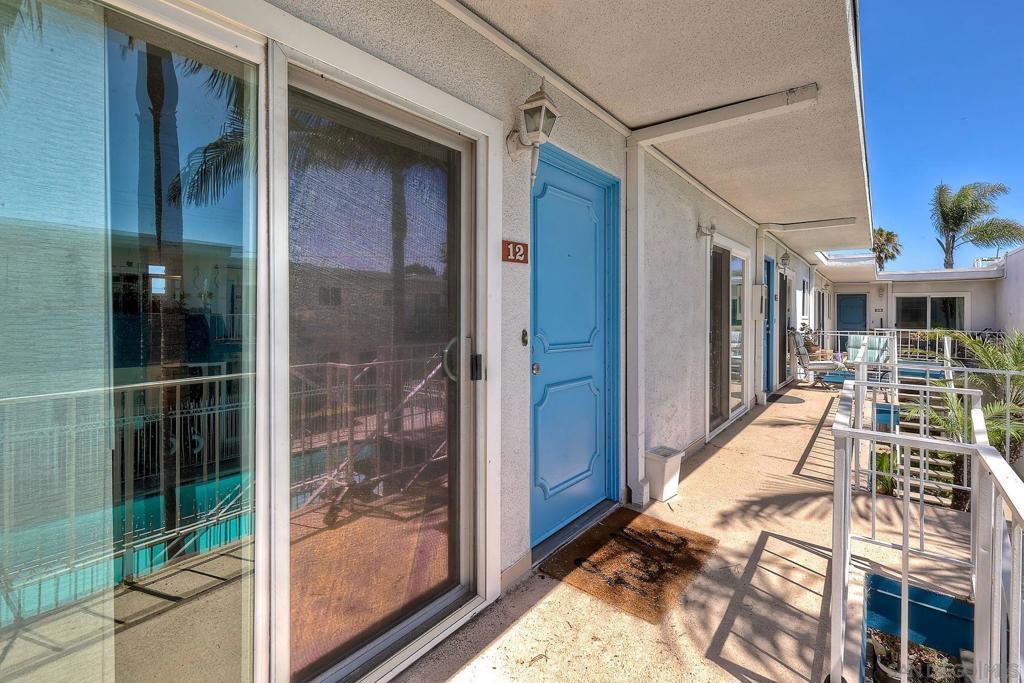 4747 Hamilton - photo 4
